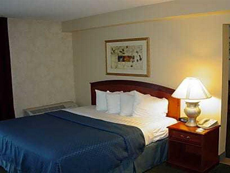 Quality Suites Central 科罗拉多斯普林斯 外观 照片